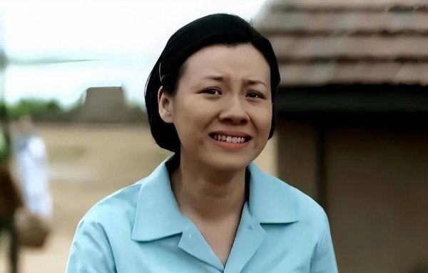 南昌股票配资公司 戏疯子刘琳入戏太深！演完江德华性情大变，老公崩溃：家里多了个陌生人